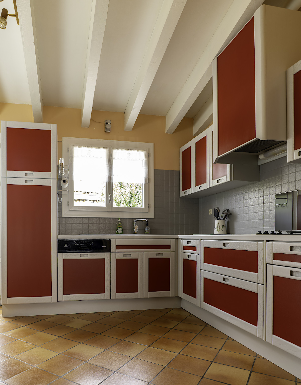 Rouge Indigo rénovation de cuisine Tarn 81.