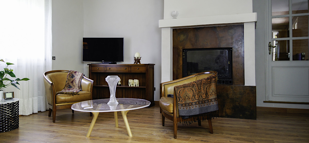 Décoration d'intérieur, papier peint, chaux, acier corten et relooking de meuble . Graulhet 81 Tarn