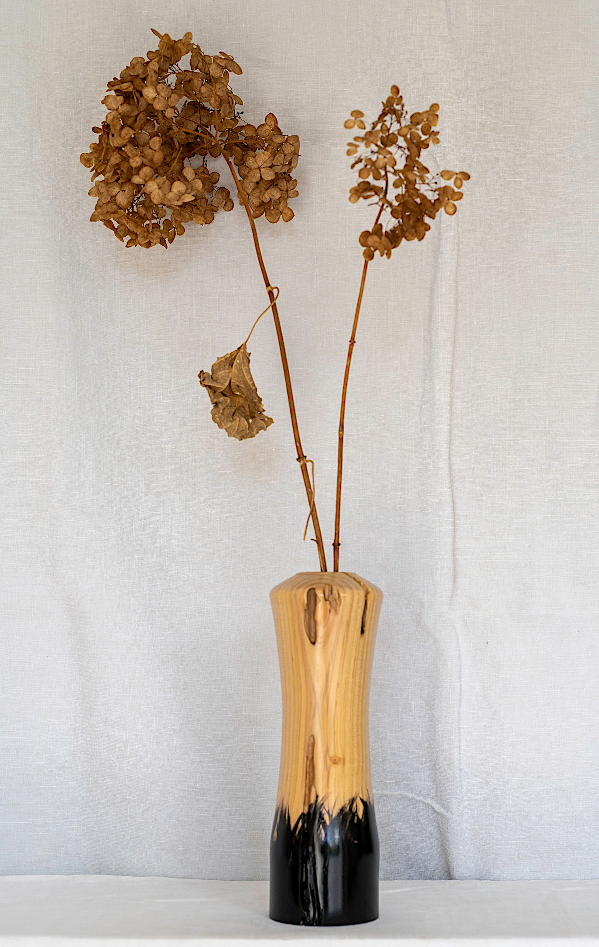 Kokeshi en bois de cyprès